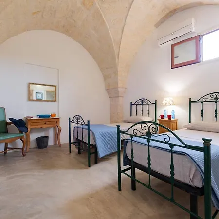 Donna By San Vito dei Normanni